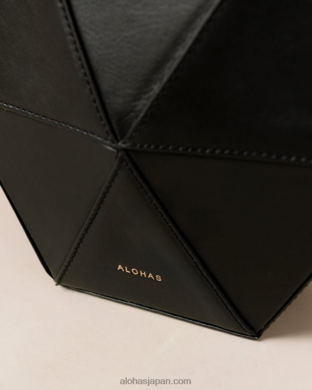 Alohas 黒 42TFH1043 女性 K - ブラックレザーハンドバッグ