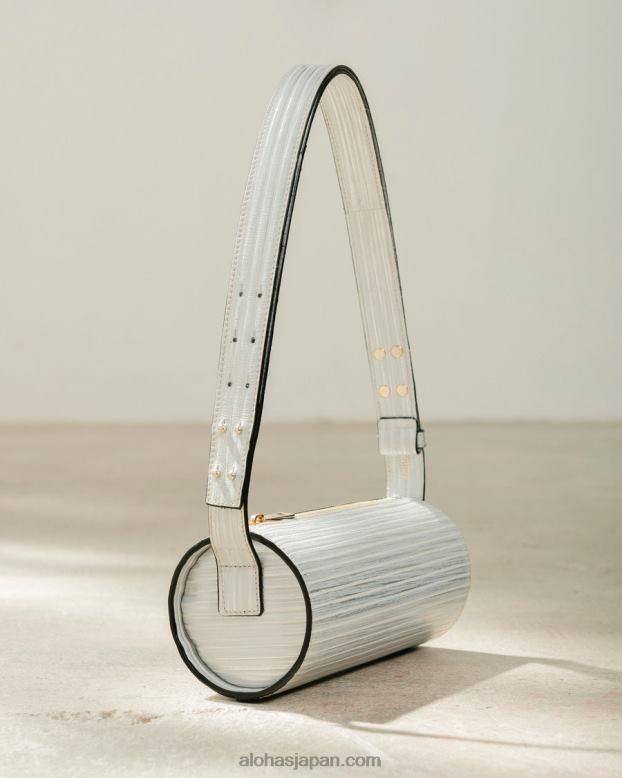 Alohas プリーツシマーシルバー 42TFH1119 女性 i プリーツ シマー - シルバー レザー ハンドバッグ