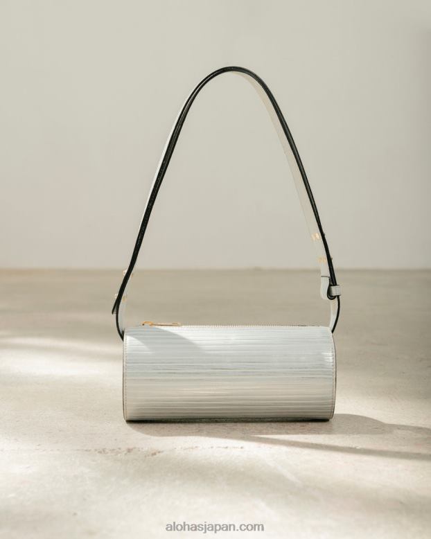 Alohas プリーツシマーシルバー 42TFH1119 女性 i プリーツ シマー - シルバー レザー ハンドバッグ