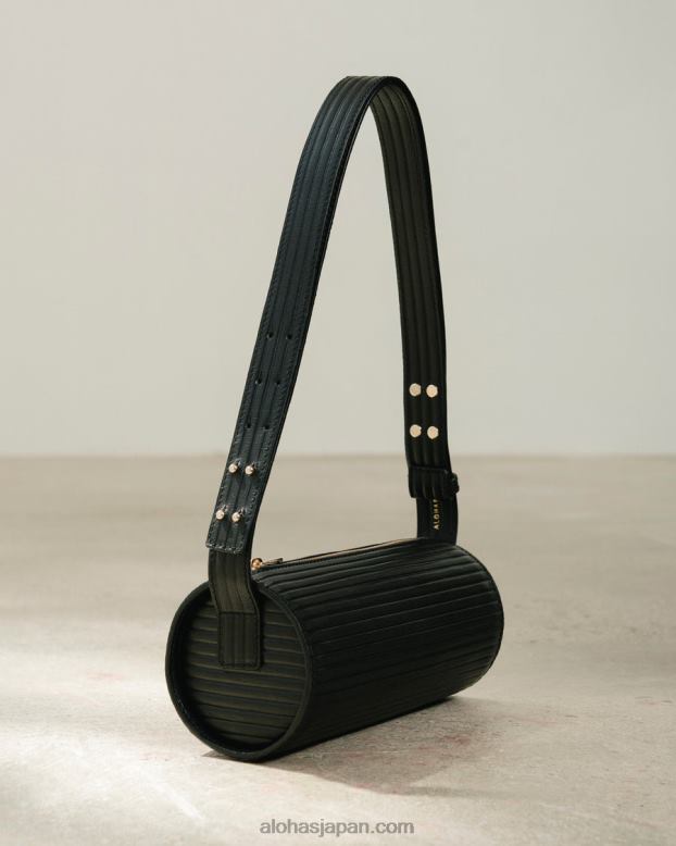 Alohas プリーツブラック 42TFH1120 女性 iプリーツ - ブラックレザーハンドバッグ
