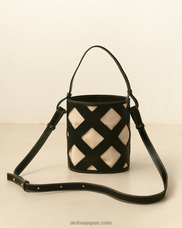 Alohas ワッフルブラック 42TFH1155 女性 the u venti ワッフル - ブラックレザーハンドバッグ