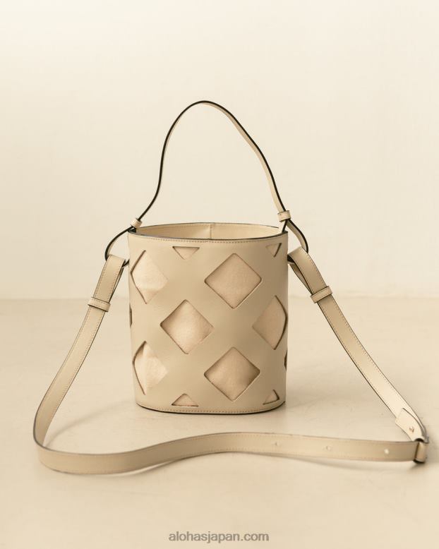 Alohas ワッフル アイボリー 42TFH1156 女性 the u venti ワッフル - ホワイトレザーハンドバッグ