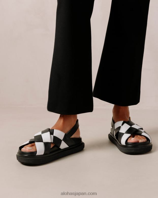 Alohas スカッキ ブラック ホワイト 42TFH115 女性 マシュマロ スカッキ - 黒と白のレザー サンダル