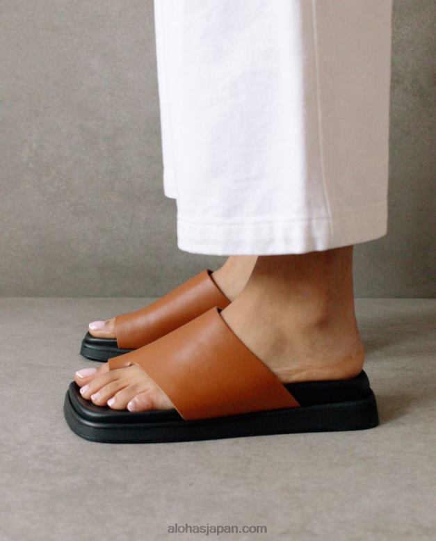 Alohas 黄褐色 42TFH219 女性 トゥ リング フロップ - ブラウン レザー サンダル